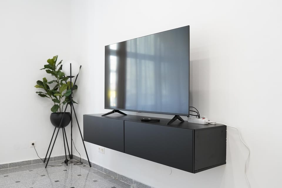 Communal lounge/ TV room, TV and multimedia, Evening entertainment
