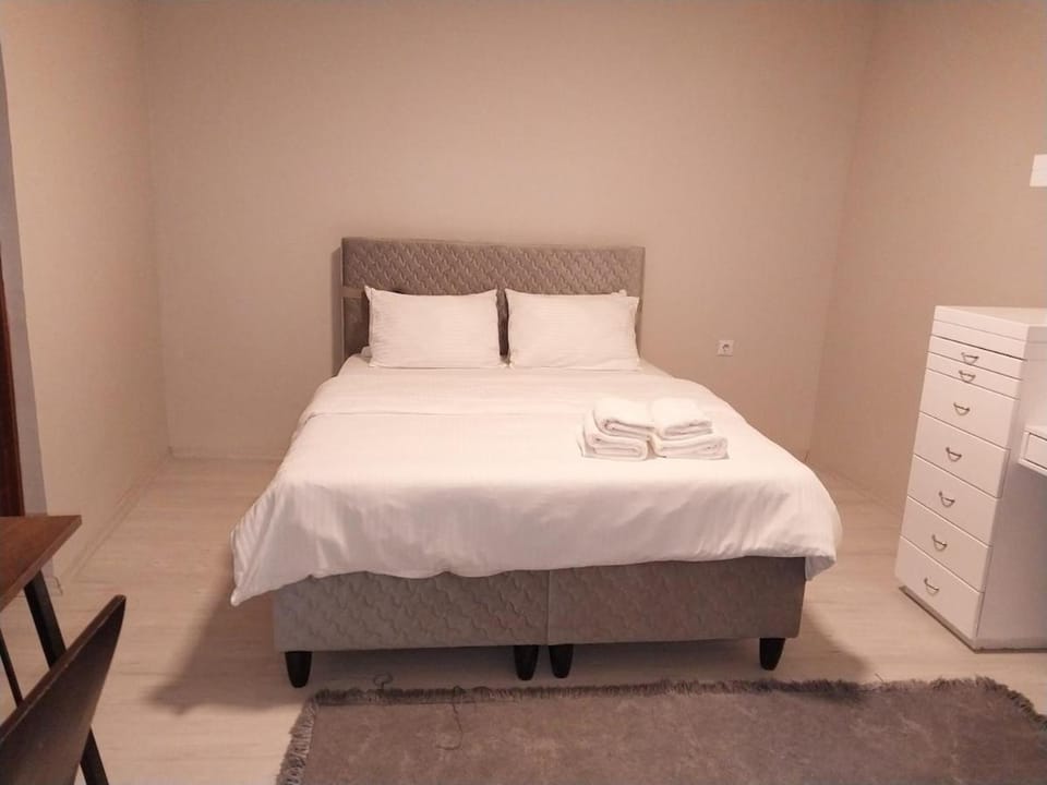 Akraios Guesthouse Beautiful Stone House in Konak Apartment in Izmir