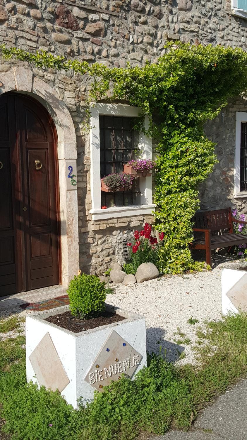 Facade/entrance, Bird's eye view, Floor plan