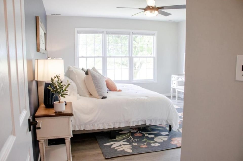 Bed, View (from property/room), Bedroom