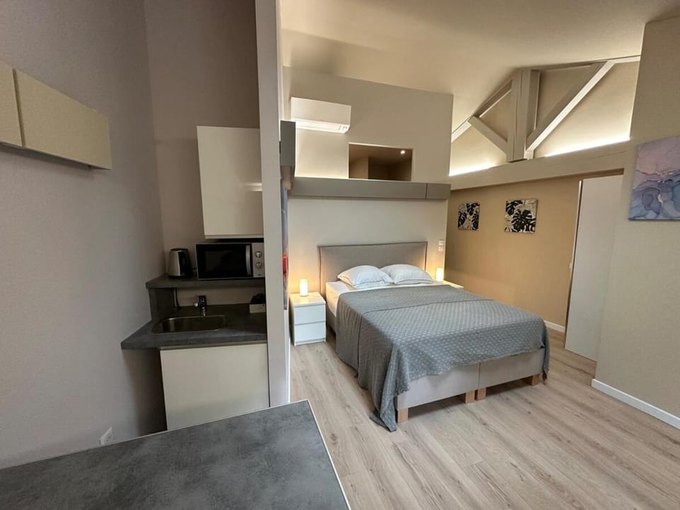 L'Esquisse Coquelicot - Parking Clim Netflix Canal Apartment in Nimes