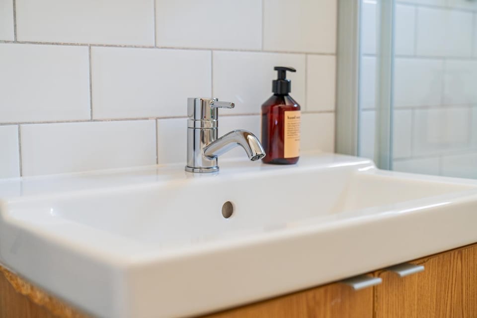 Shower, Toilet, Bathroom, Other, washing machine