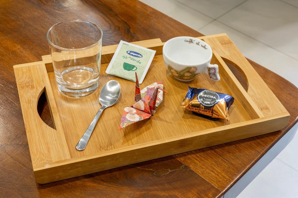 Coffee/tea facilities, Breakfast