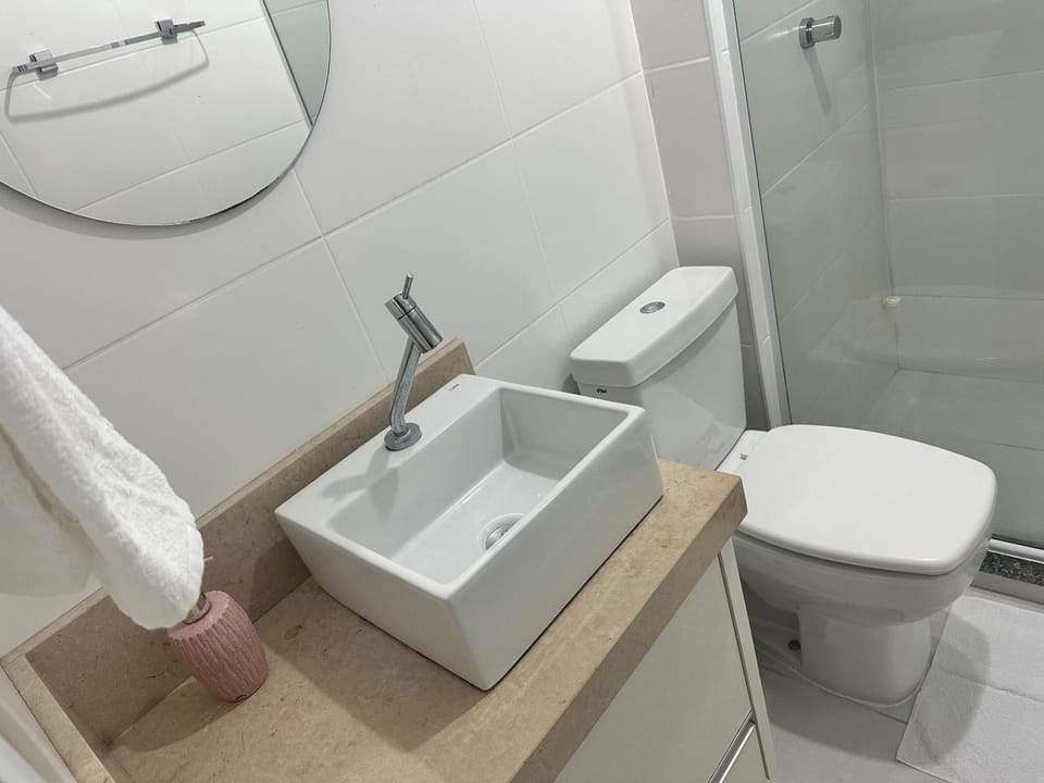 Shower, Bathroom, towels