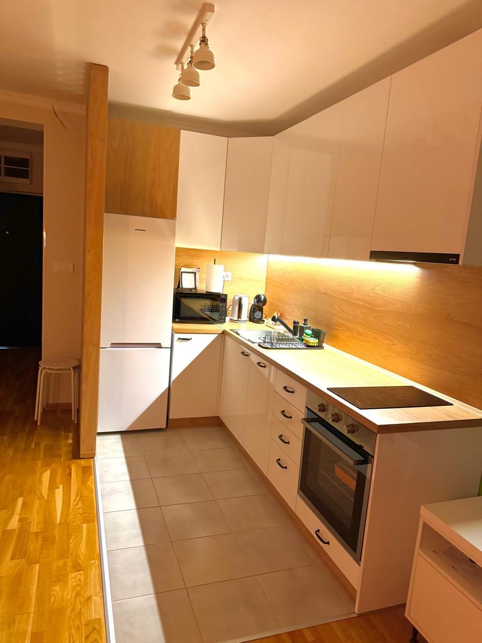 Kitchen or kitchenette, kitchen, kitchen