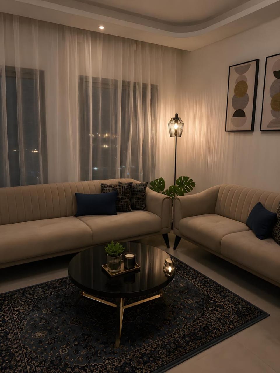 Living room, Seating area