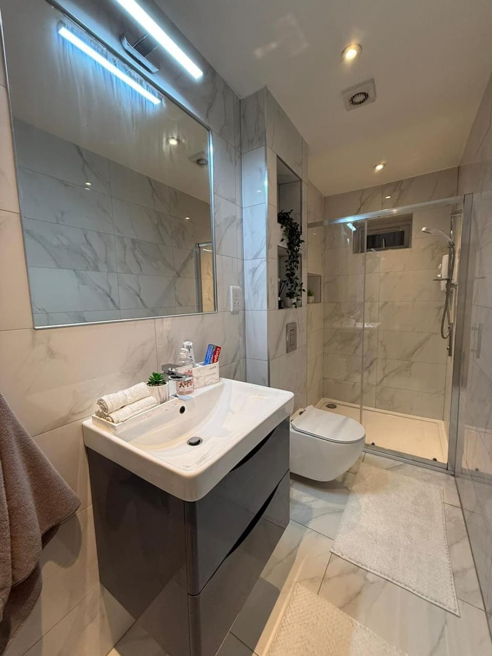 Luxury cozy modern flat Apartment in London Borough of Ealing