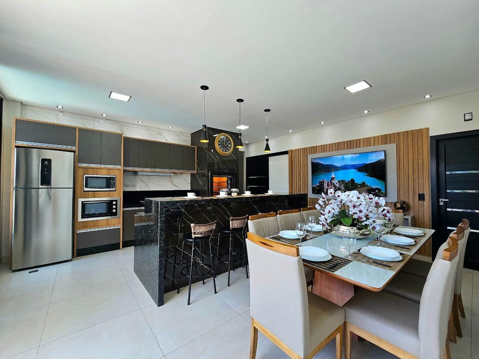 Casa 01 Nova com lazer TOP 10 min Paraguai House in Foz do Iguaçu