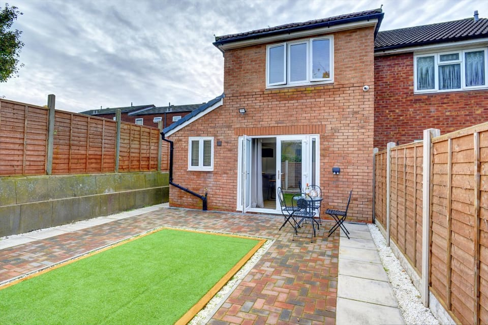 Property building, Garden