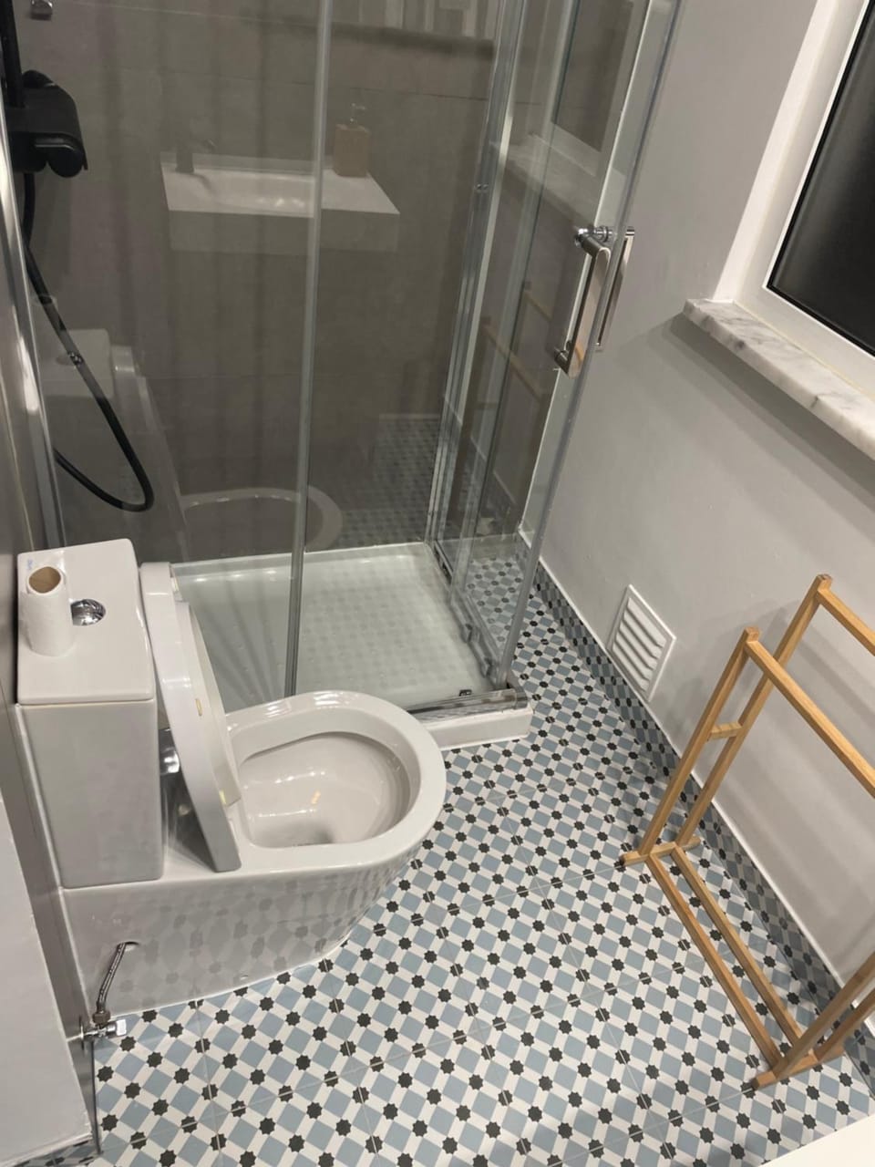 Duarte Belo Bica 4 Rooms Apartment in Lisbon