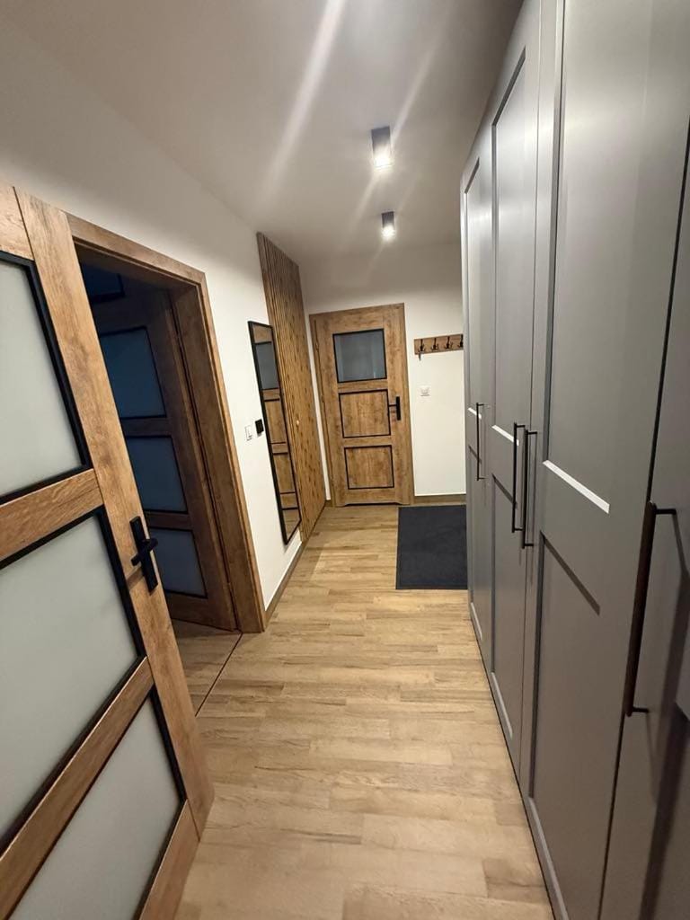 Apartament Elegancka Husarska Apartment in Lower Silesian Voivodeship