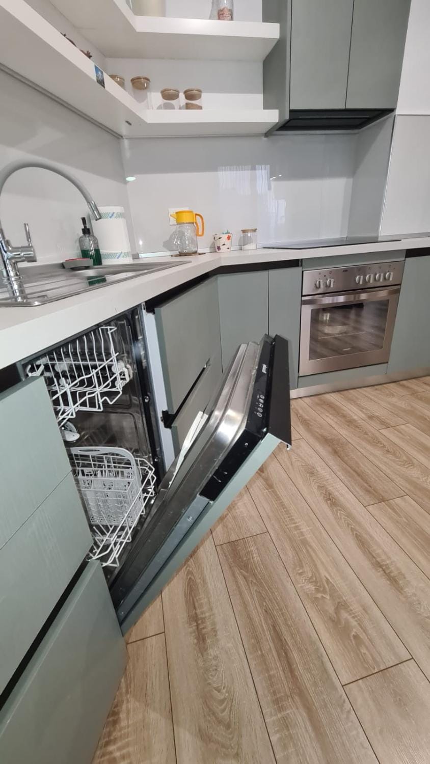 Kitchen or kitchenette, dishwasher, pet friendly, stove