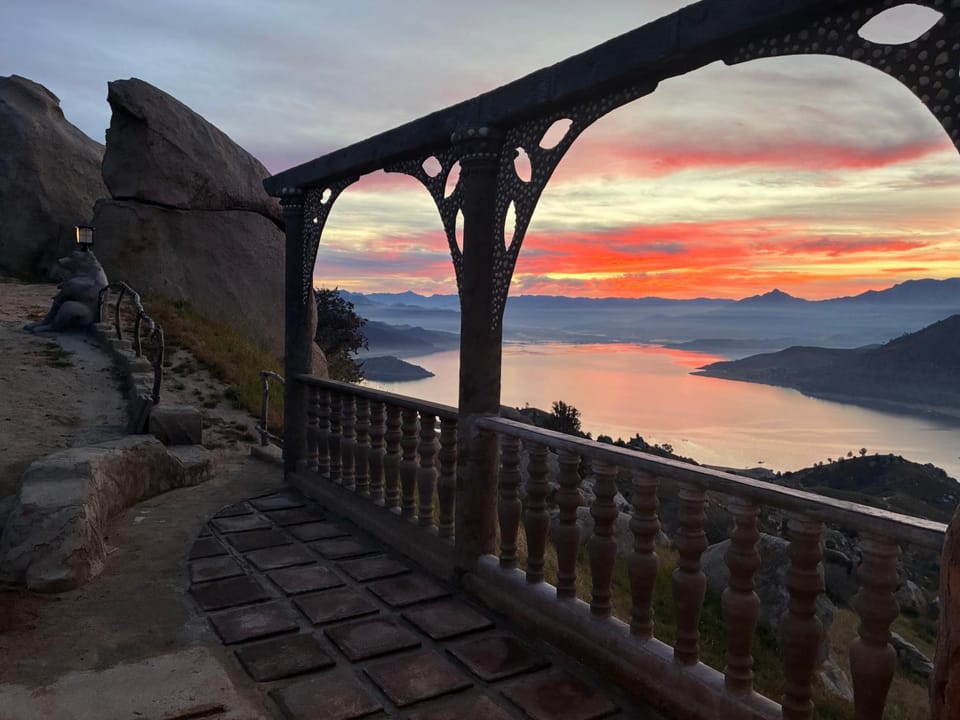 Epic View Hot tub National forest Chalet in Lake Isabella