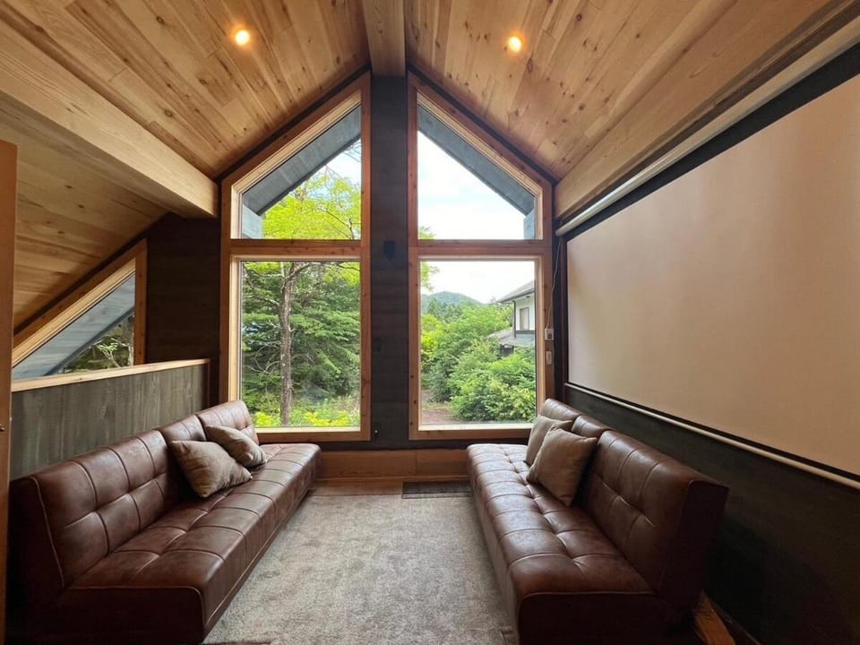 自然の恵みを感じるログハウスレイクガーデン Villa in Karuizawa
