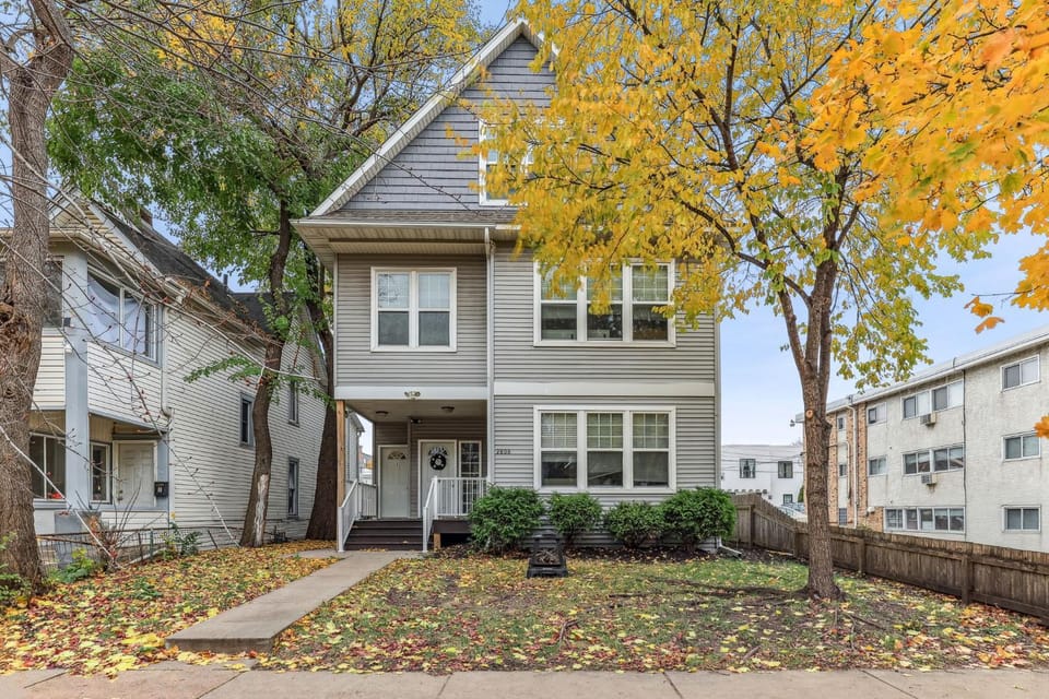 Newly Renovated 5BD 4BA Home near Downtown Apartment in Minneapolis