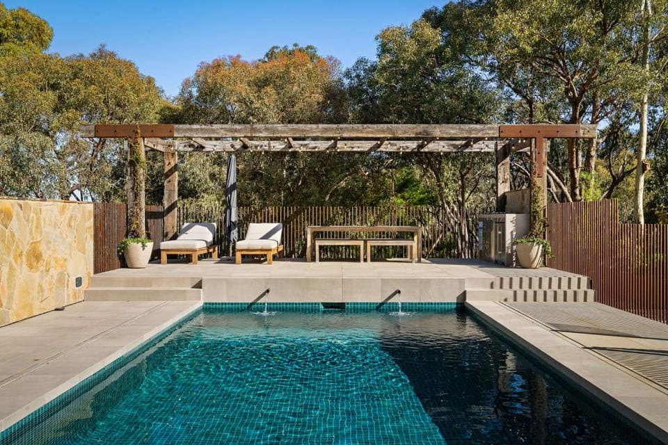 Pool view, Swimming pool, sunbed