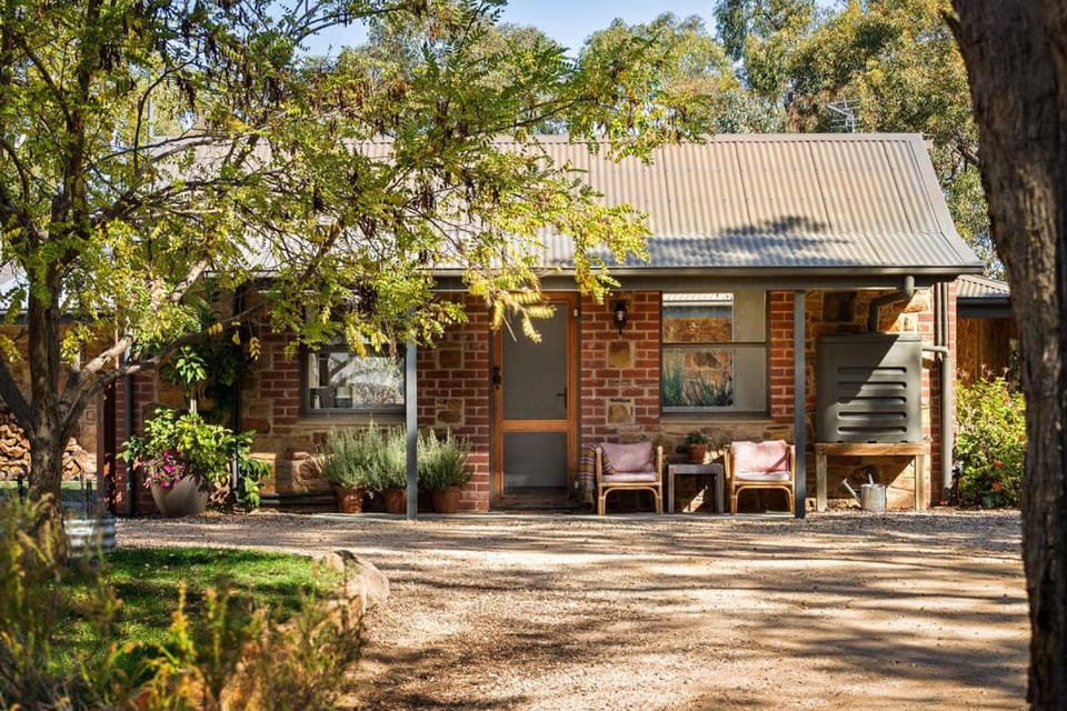 Property building, Natural landscape, Garden view