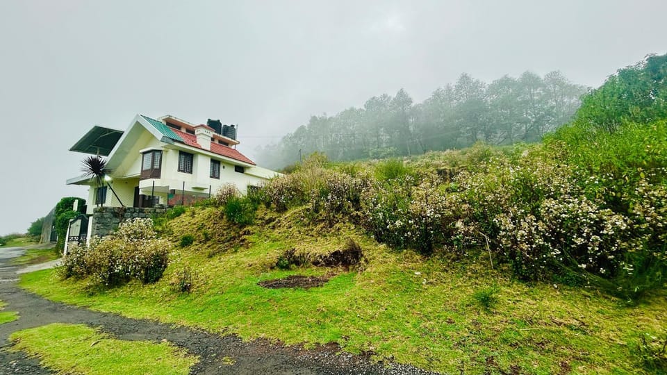 Away From Home - 1 - Rooms In Ooty, Home Stay Ooty Vacation rental in Ooty