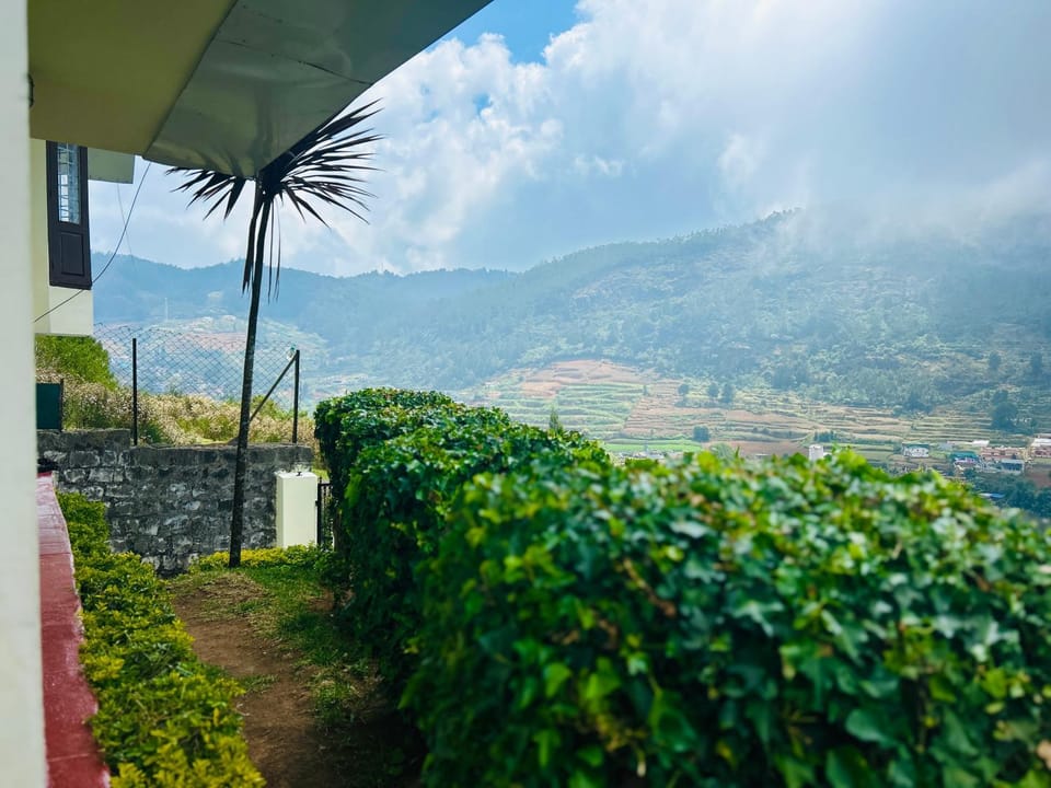 Away From Home - 1 - Rooms In Ooty, Home Stay Ooty Vacation rental in Ooty