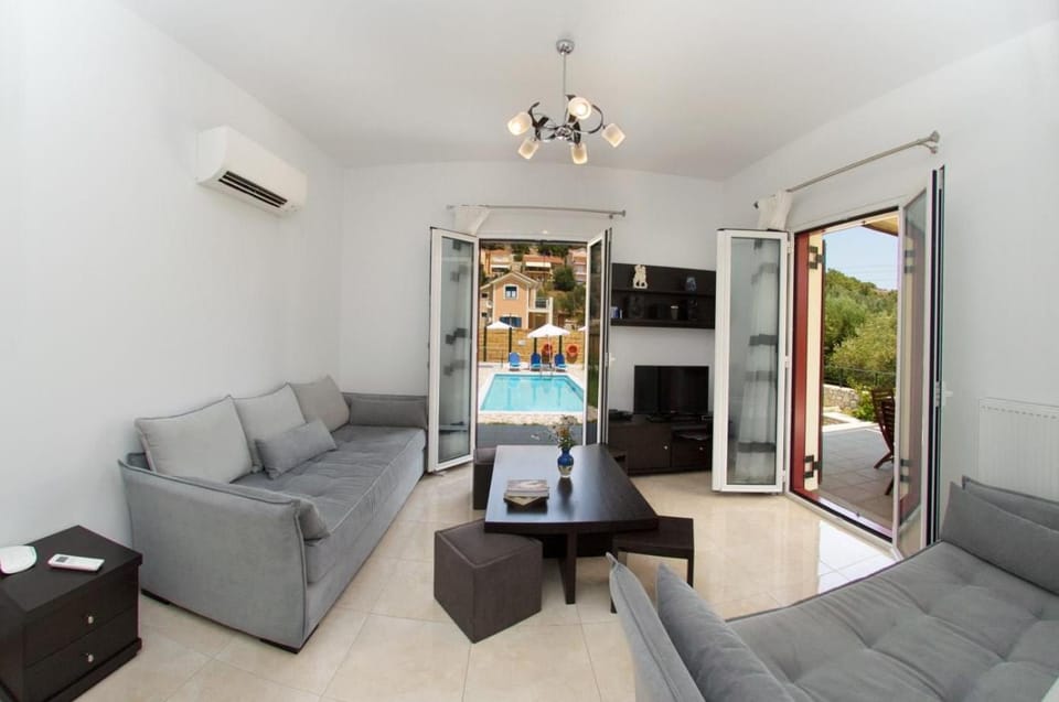 Regina Ioanna Villas Villa in Agia Effimia
