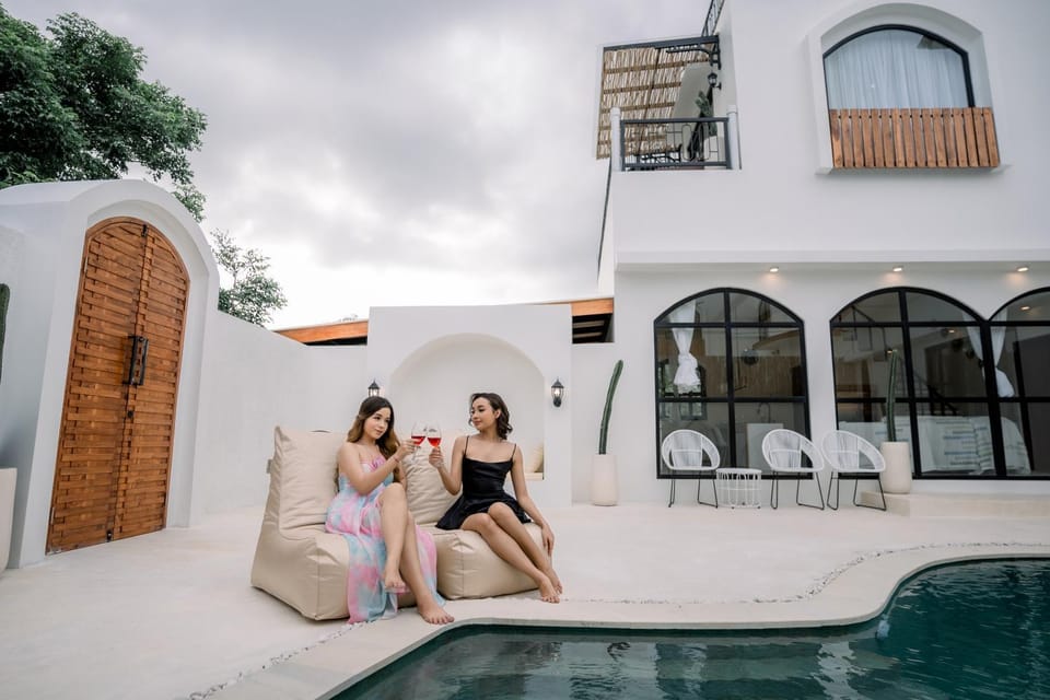 Property building, Pool view, Swimming pool, sunbed