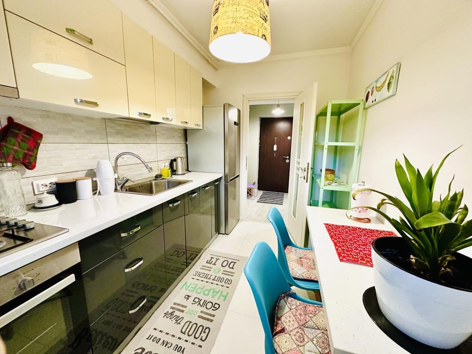 Seating area, kitchen