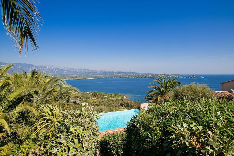 Sea view, Swimming pool