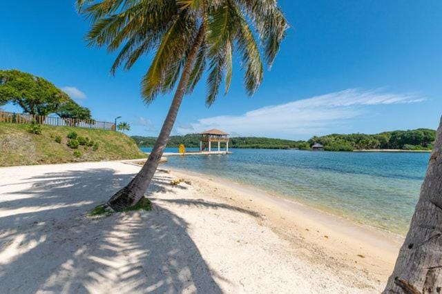 Paradise Reef Villas Villa in Bay Islands Department