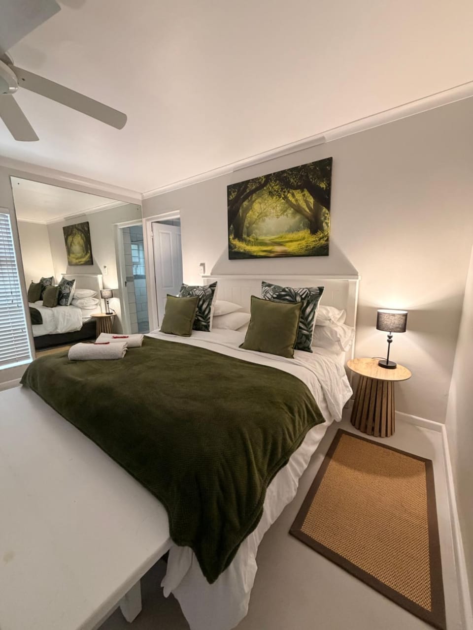 Weaver Lane Country Escape - The Bandit Porcupine Apartment in Port Elizabeth