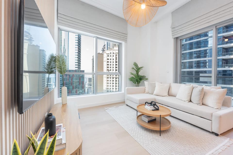 Free housekeeping visits during your stay - StayShort - 1 Bedroom that Sleeps 4 with Great City Views Apartment in Dubai