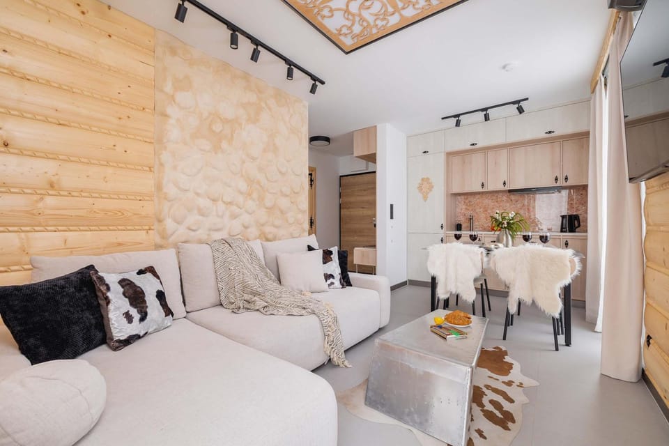 Kitchen or kitchenette, Living room, Seating area