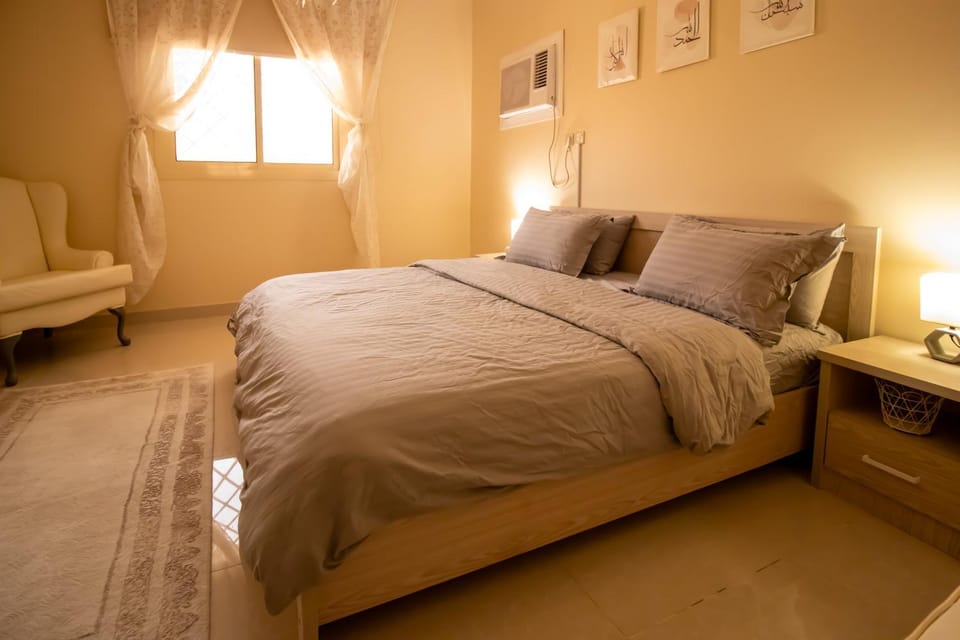 Bedroom, wardrobe