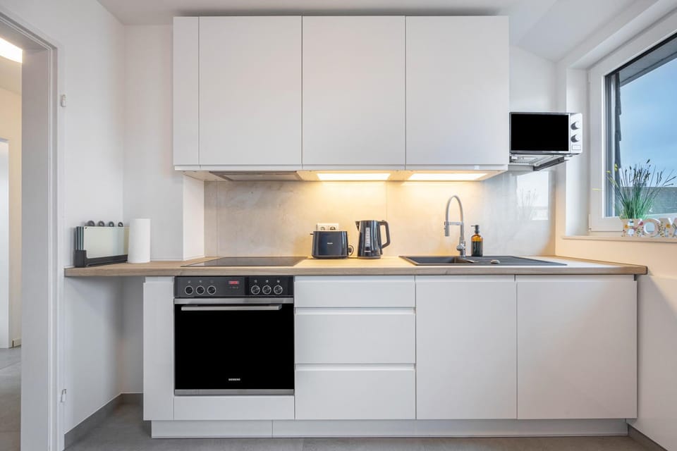 Kitchen or kitchenette, Living room