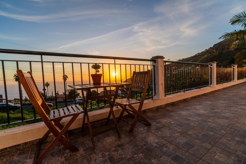 View (from property/room), Dining area, Sunset