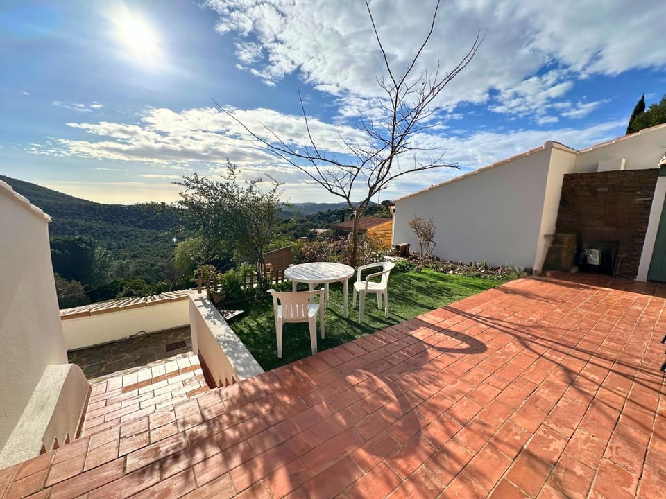 Mazet Gaspard climatisé pour 7 personnes sur le Domaine de Valcros à la Londe Les-Maures Villa in La Londe-les-Maures
