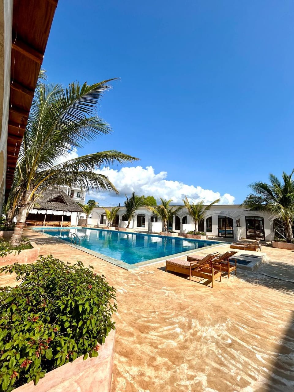 Swimming pool