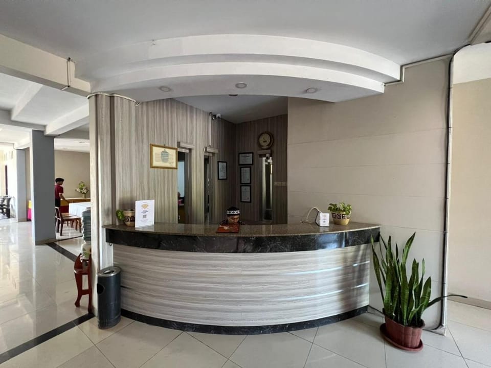 Lobby or reception, Lobby or reception