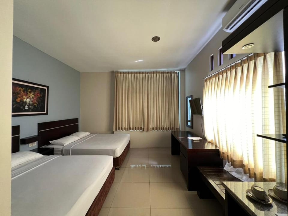 Bed, TV and multimedia, Photo of the whole room, Bedroom, hair dresser