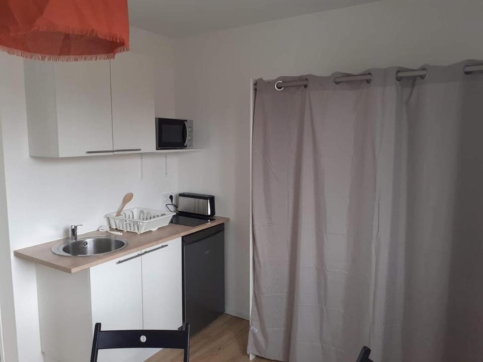 Studio 16m2 equipé Apartment in Saint-Herblain