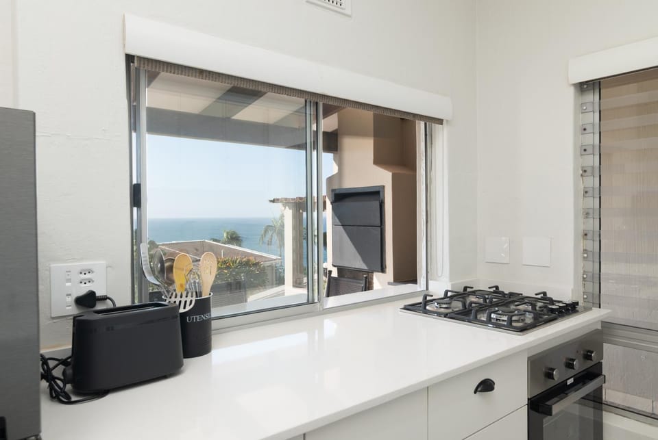 Natural landscape, Kitchen or kitchenette, Sea view, stove