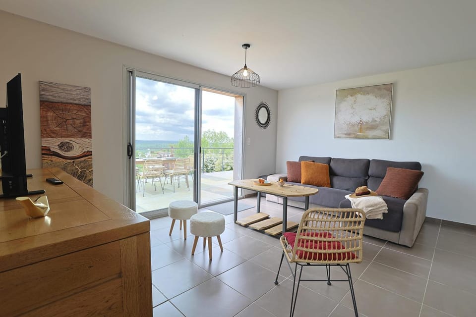 Living room, Garden view