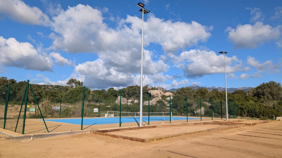 Tennis court