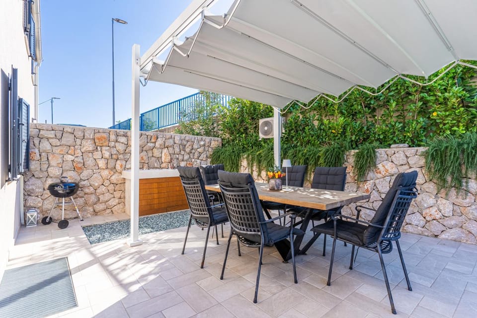 Paolo Apartment in Cres