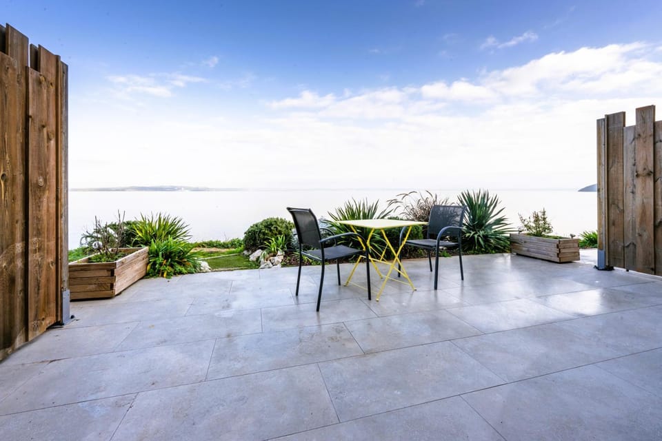 Patio, View (from property/room), Balcony/Terrace, Sea view