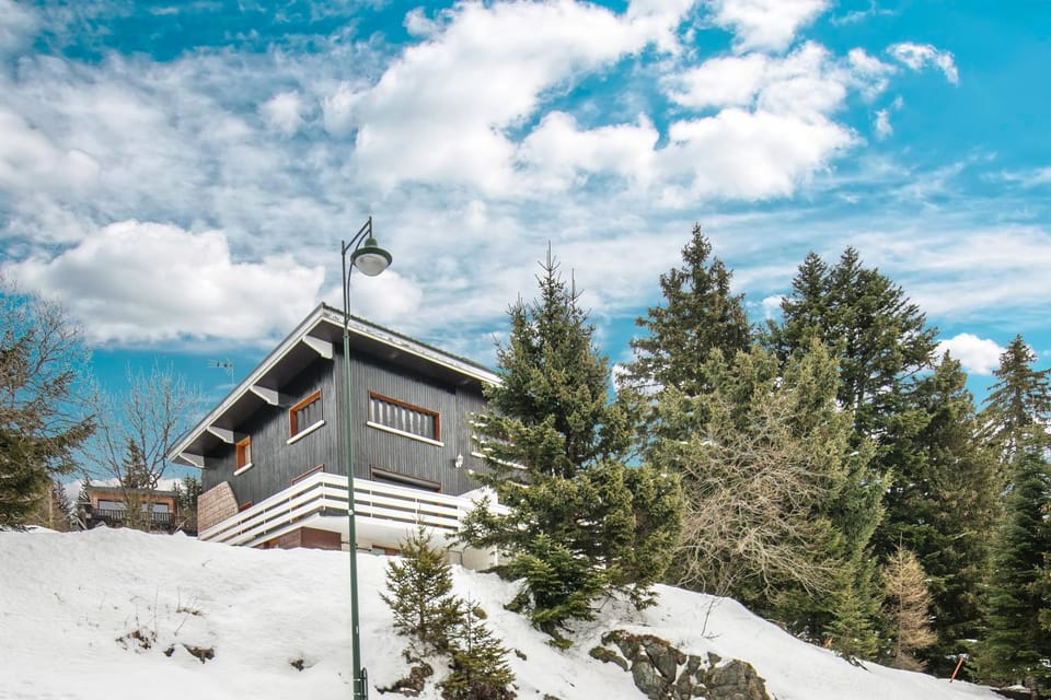 Property building, Mountain view