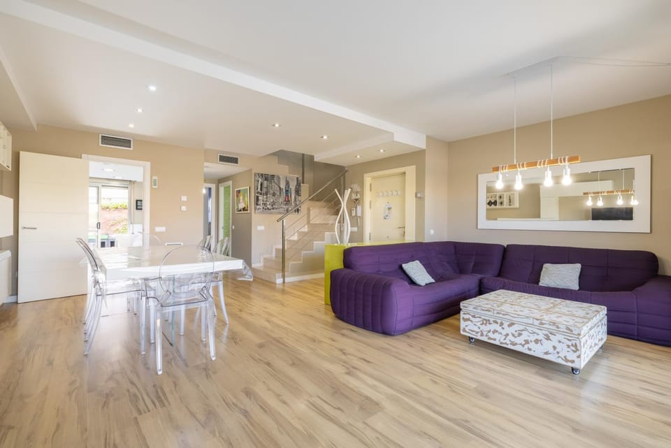 Property building, Living room