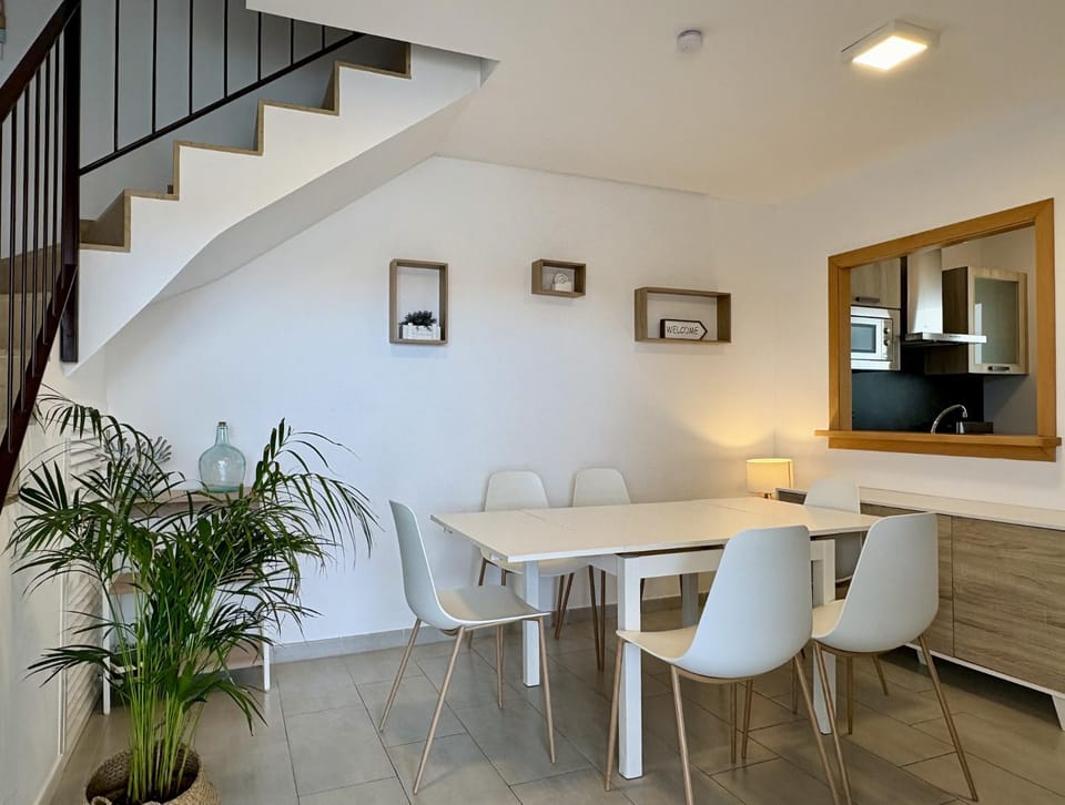 Villa Son Saura House in Los Delfines