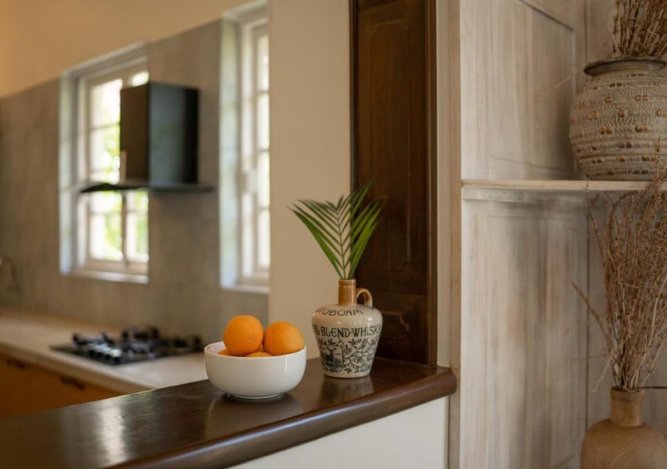 Kitchen or kitchenette, Food, Breakfast