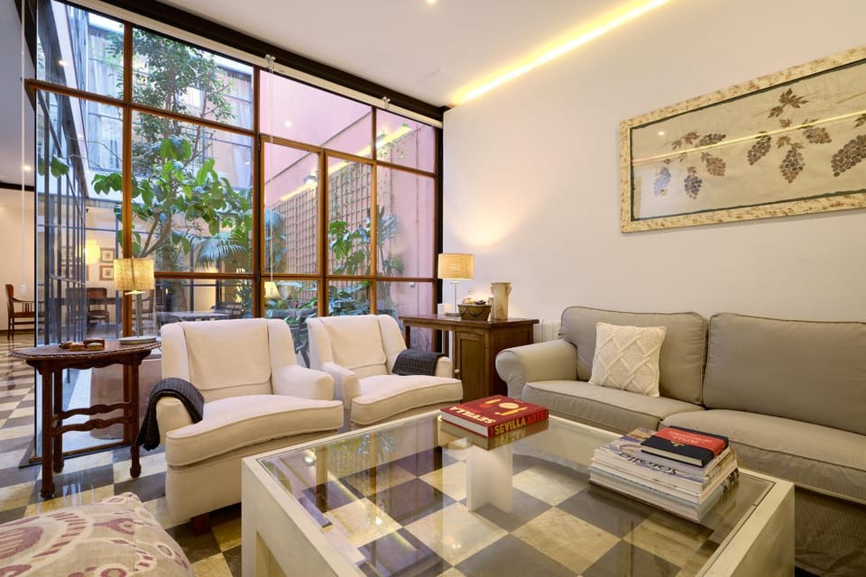 Communal lounge/ TV room, Living room