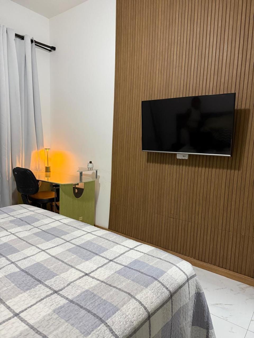 Bed, TV and multimedia